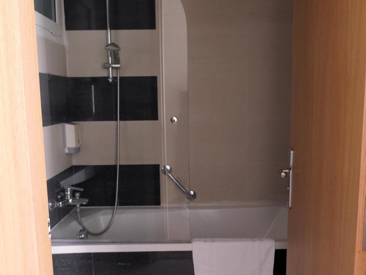 Hotel Le Pietri Urban Rabat